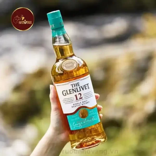 the-glenlivet-12-ruou-single-malt-scotch-whisky-double-oak-1824